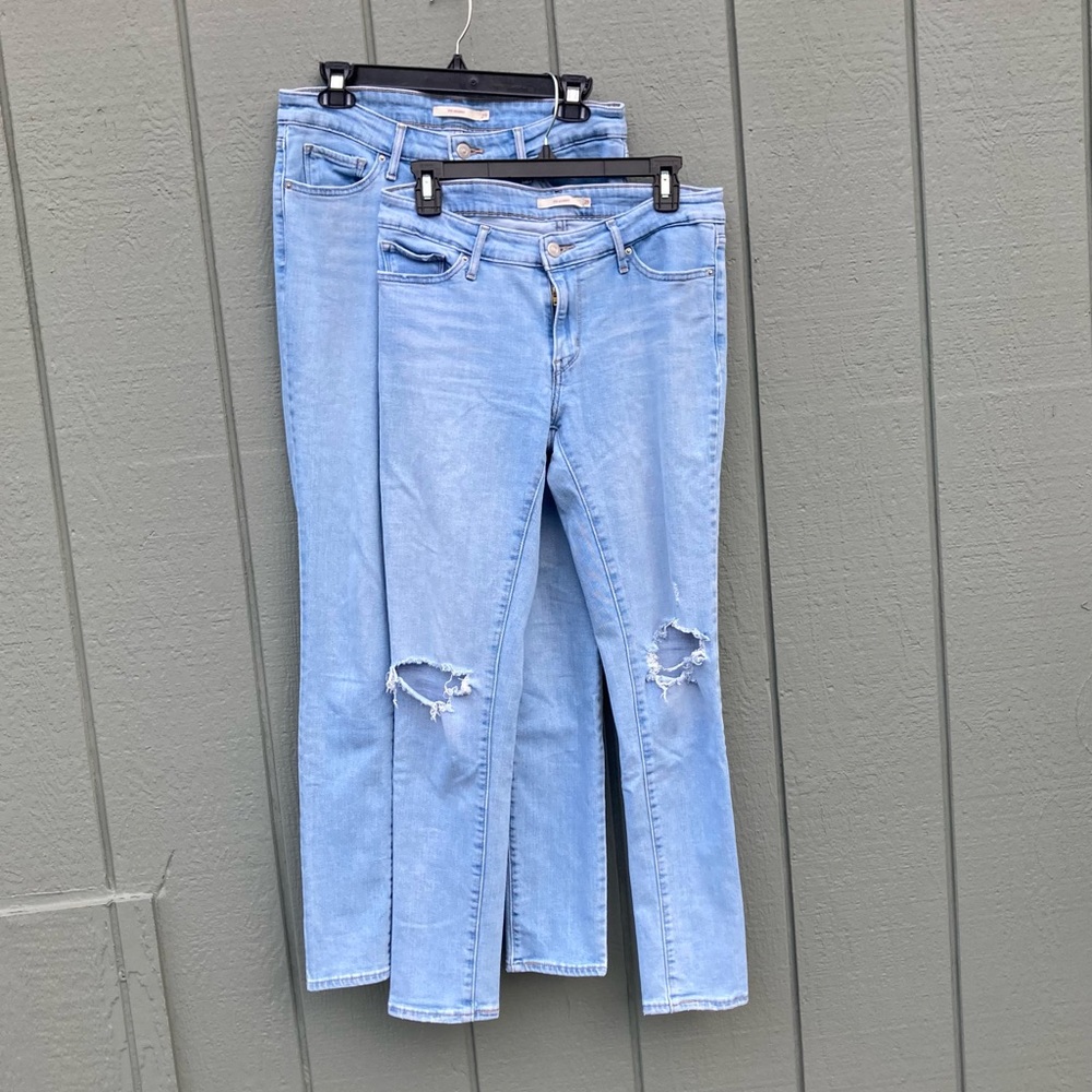 Levi's 2 pairs 711 skinny light wash